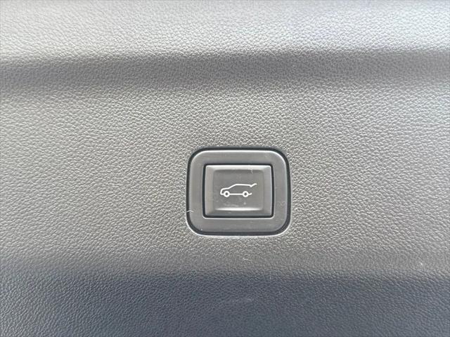 2025 GMC Yukon XL 4WD Denali