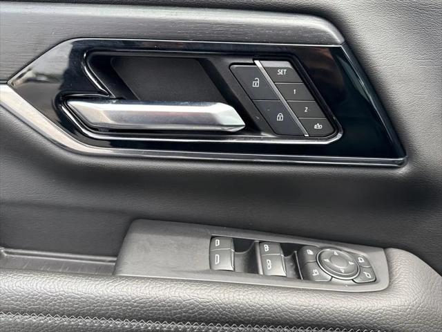 2025 GMC Yukon XL 4WD Denali