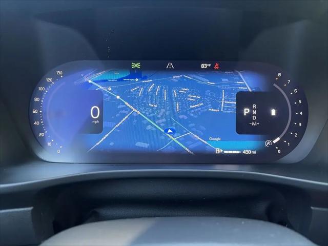 2026 Volvo XC40 Plus, B5 AWD Gas (mild hybrid), Dark