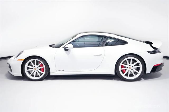 2022 Porsche 911 Carrera 4 GTS