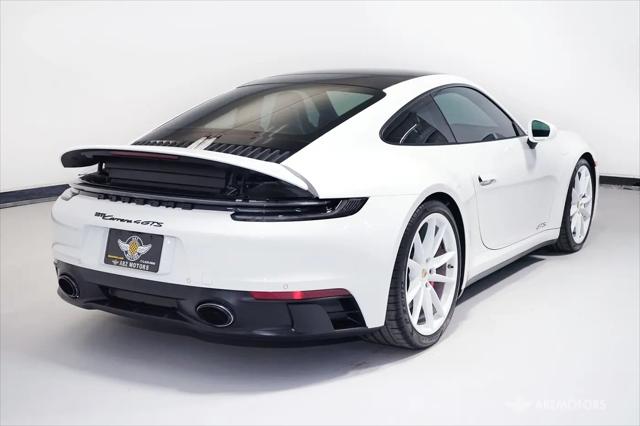 2022 Porsche 911 Carrera 4 GTS