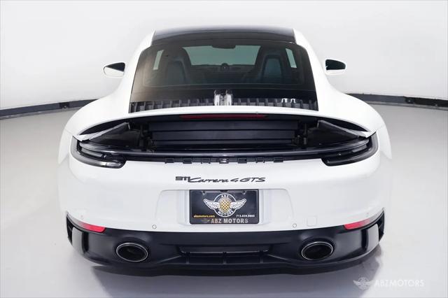 2022 Porsche 911 Carrera 4 GTS
