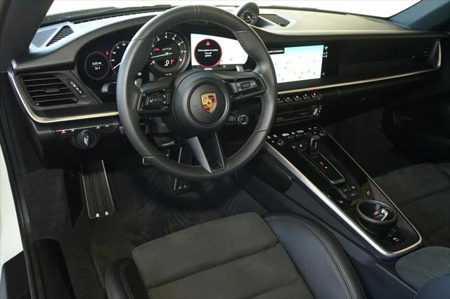 2022 Porsche 911 Carrera 4 GTS