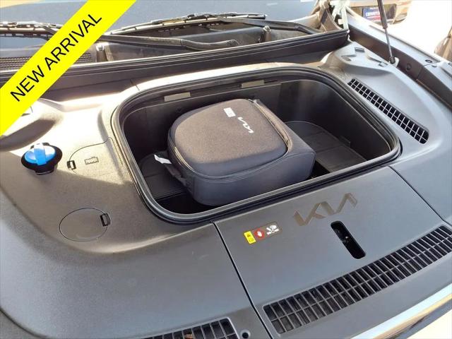 2024 Kia EV9 Land