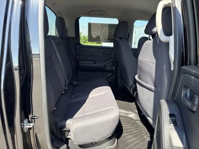 2022 Nissan Frontier Crew Cab S 4x2