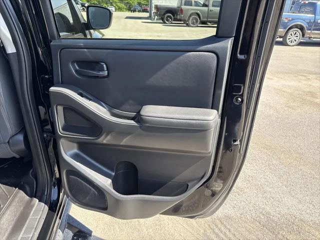 2022 Nissan Frontier Crew Cab S 4x2