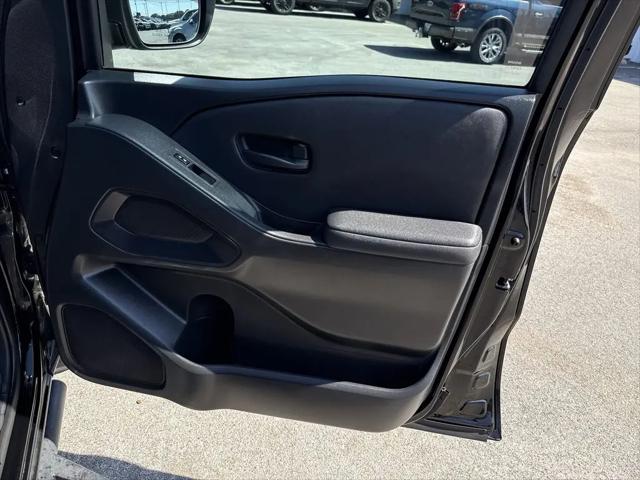 2022 Nissan Frontier Crew Cab S 4x2