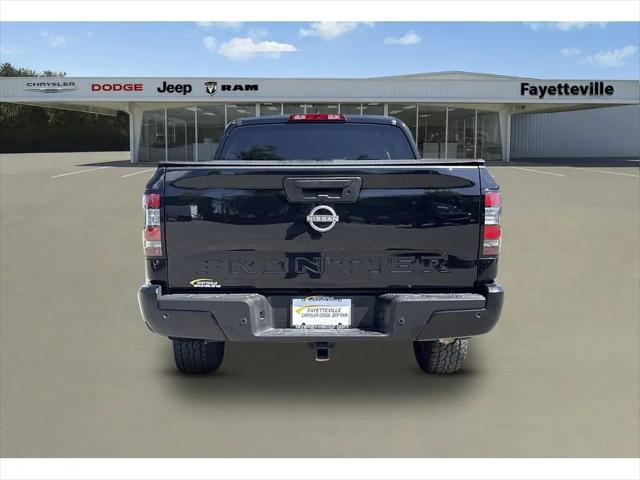 2022 Nissan Frontier Crew Cab S 4x2