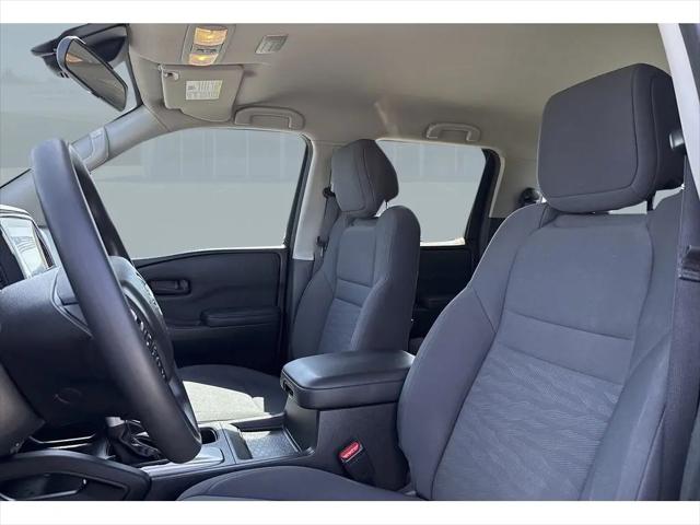 2022 Nissan Frontier Crew Cab S 4x2