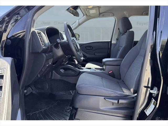 2022 Nissan Frontier Crew Cab S 4x2