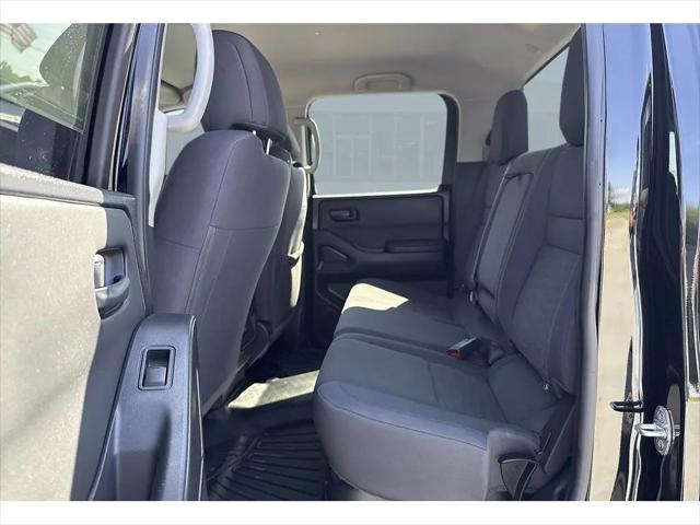 2022 Nissan Frontier Crew Cab S 4x2