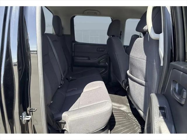 2022 Nissan Frontier Crew Cab S 4x2