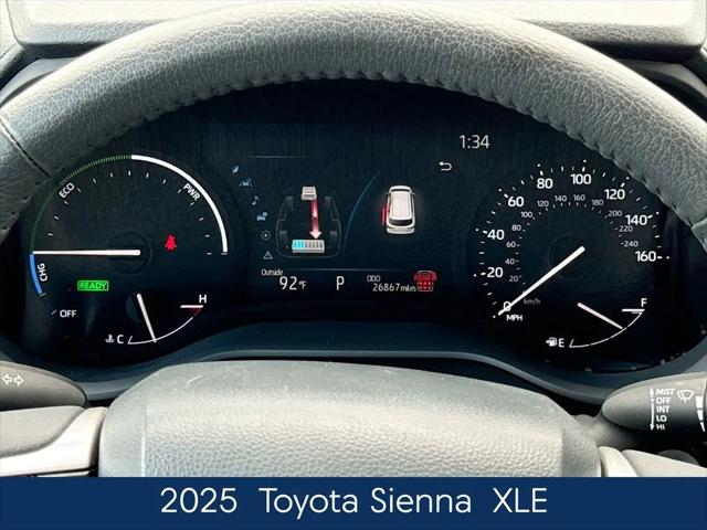 2025 Toyota Sienna XLE