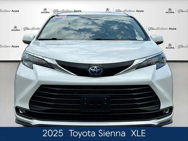 2025 Toyota Sienna XLE