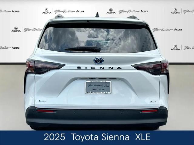 2025 Toyota Sienna XLE