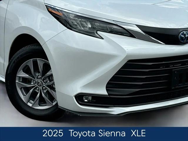2025 Toyota Sienna XLE