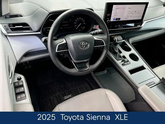2025 Toyota Sienna XLE