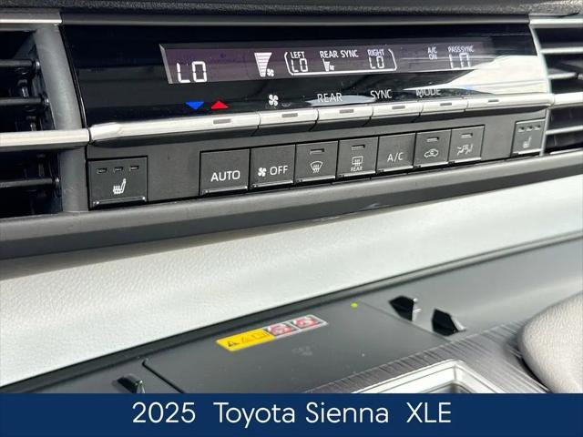 2025 Toyota Sienna XLE