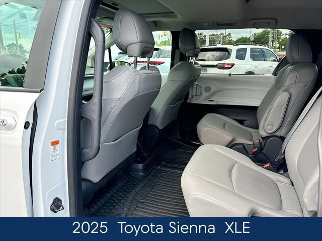 2025 Toyota Sienna XLE