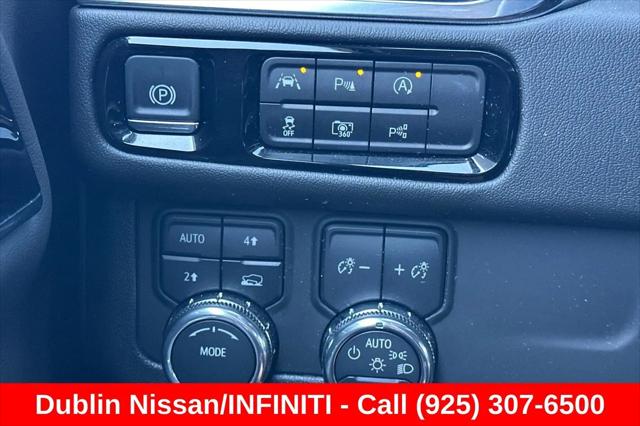 2025 GMC Yukon XL 4WD Denali