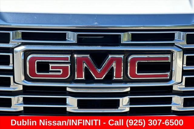 2025 GMC Yukon XL 4WD Denali