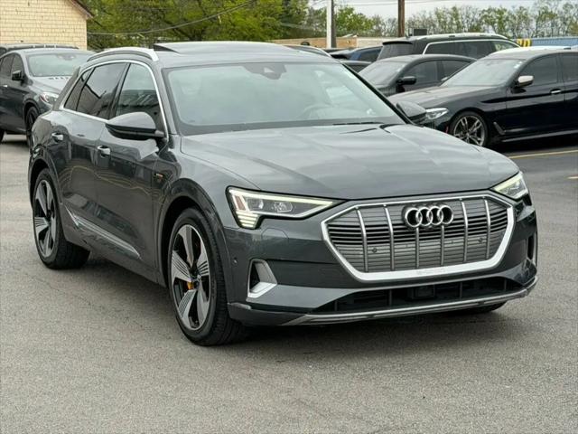 2019 Audi e-tron Premium Plus