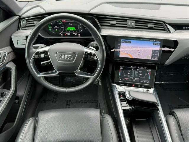 2019 Audi e-tron Premium Plus