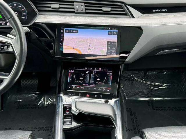 2019 Audi e-tron Premium Plus