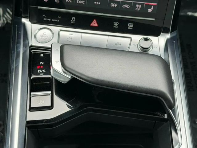 2019 Audi e-tron Premium Plus