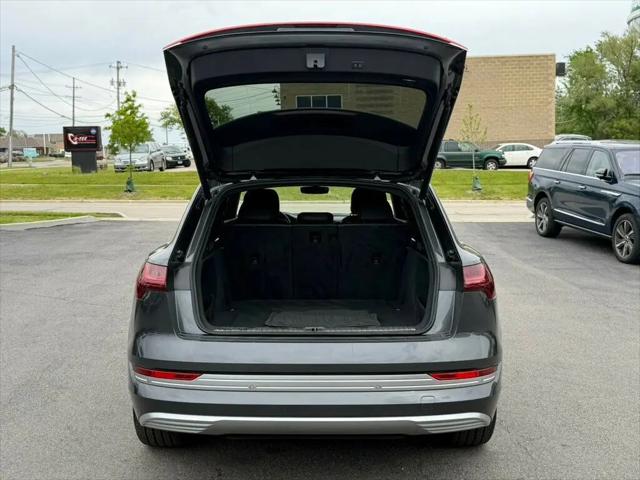 2019 Audi e-tron Premium Plus