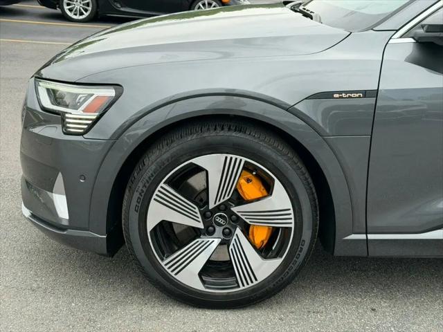 2019 Audi e-tron Premium Plus
