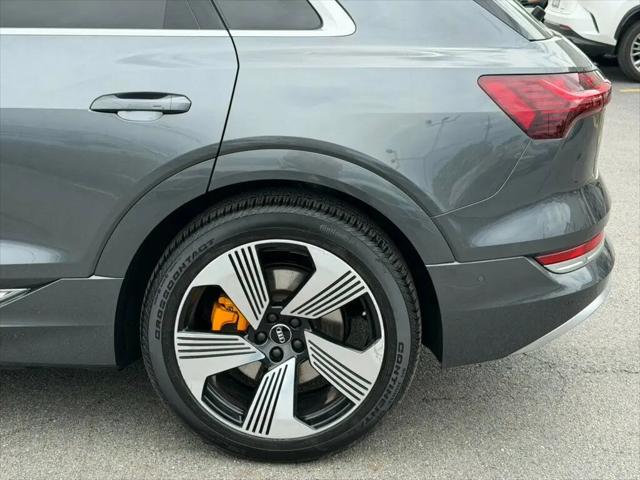 2019 Audi e-tron Premium Plus