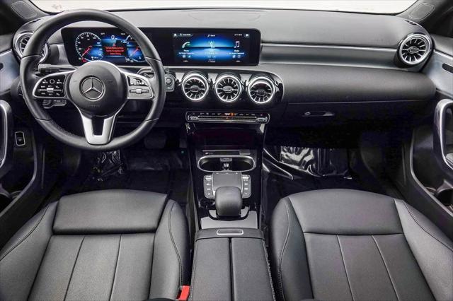 2022 Mercedes-Benz A 220 A 220