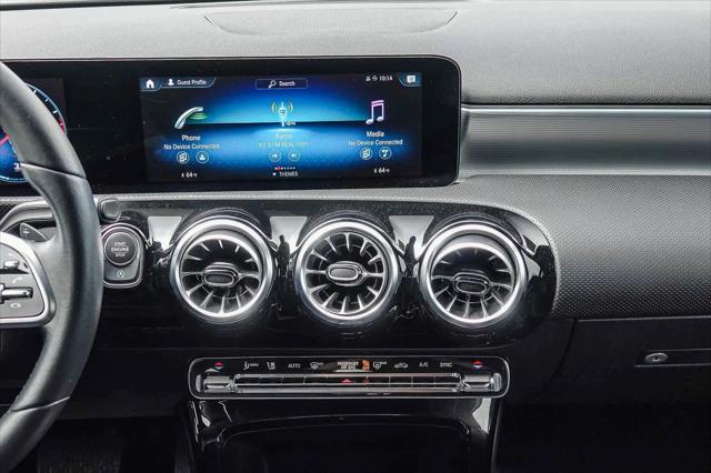 2022 Mercedes-Benz A 220 A 220