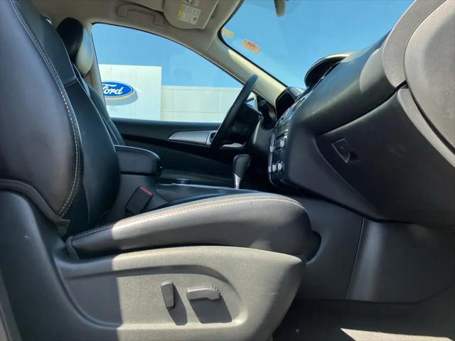 2020 Nissan Pathfinder SL 4WD