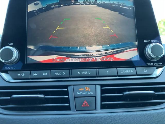 2022 Nissan Altima SR Intelligent AWD