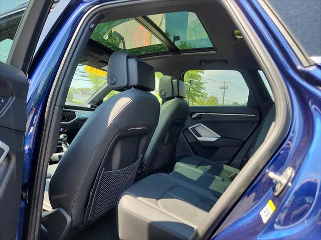 2024 Audi Q3 Premium 45 TFSI S line quattro Tiptronic