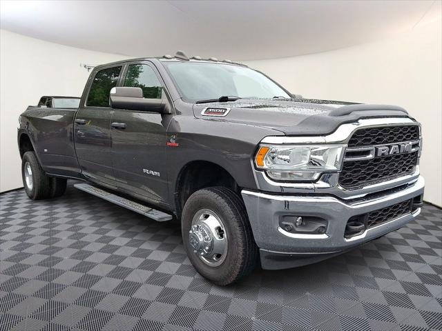 2022 Ram 3500 Tradesman Crew Cab 4x4 8' Box for sale in Duncannon, PA