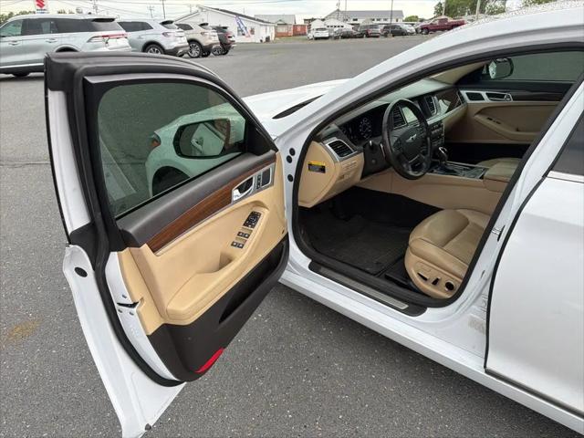 2015 Hyundai Genesis 3.8