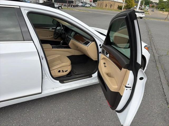 2015 Hyundai Genesis 3.8
