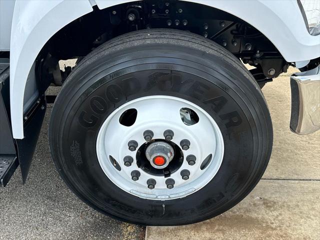 2027 Ford F-750 Base