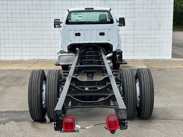 2027 Ford F-750 Base
