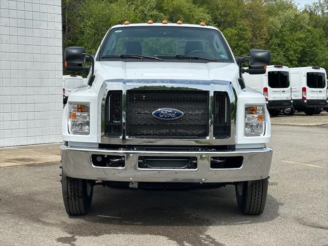 2027 Ford F-750 Base