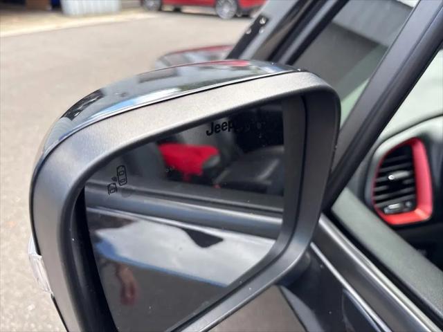 2023 Jeep Renegade Trailhawk 4x4