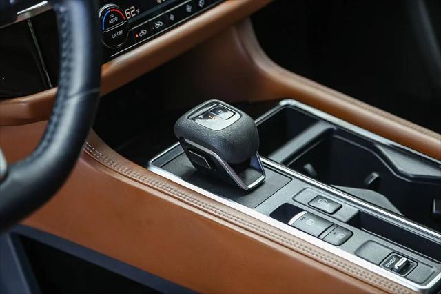 2023 Nissan Pathfinder Platinum FWD