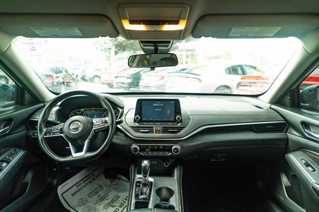2020 Nissan Altima SR FWD