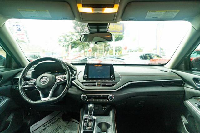 2020 Nissan Altima SR FWD