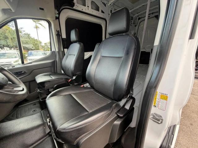 2025 Ford Transit Cargo Van w/LWB