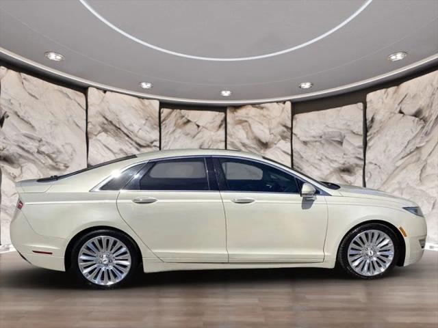 2016 Lincoln MKZ Base