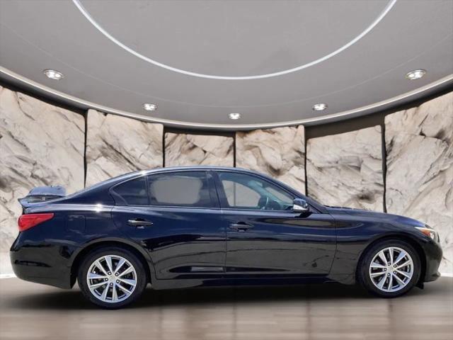 2015 INFINITI Q50 Premium